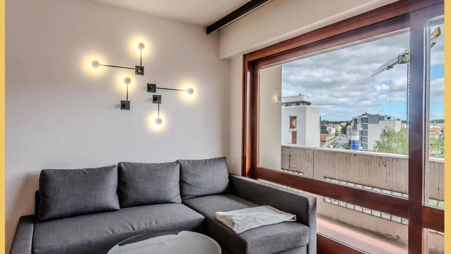 Appartement T4 Moderne Annemasse 0*,  France